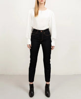 Cropped custom fit denim in Black with tabacco stitch