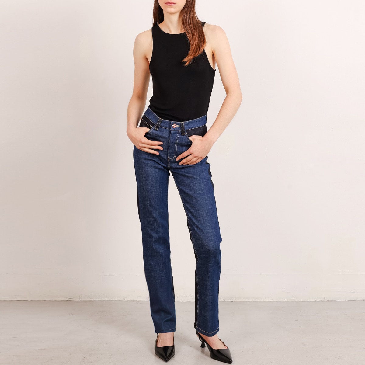 Long colour block jeans in 2 tones of blue,