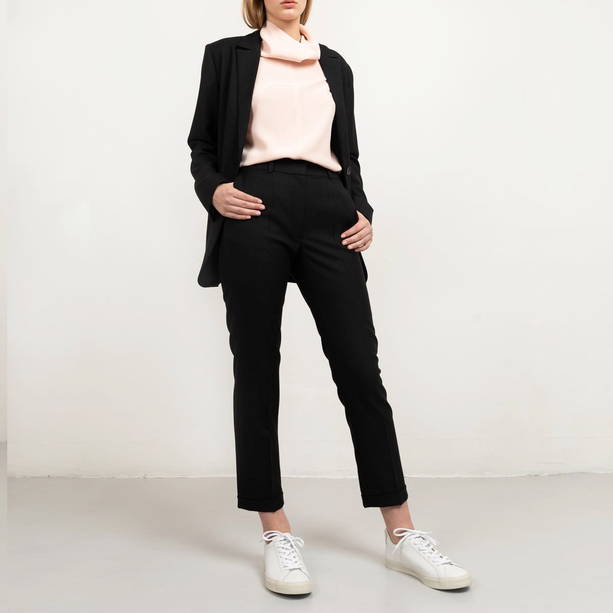 Custom-fit suit pants