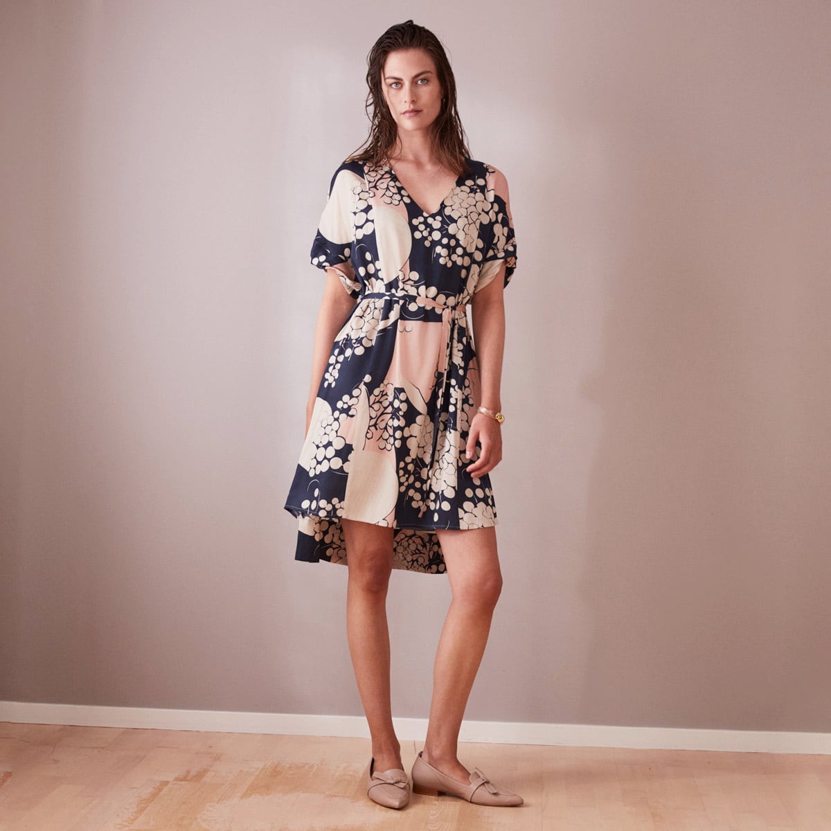 Sustainable printed V-neck dress Day