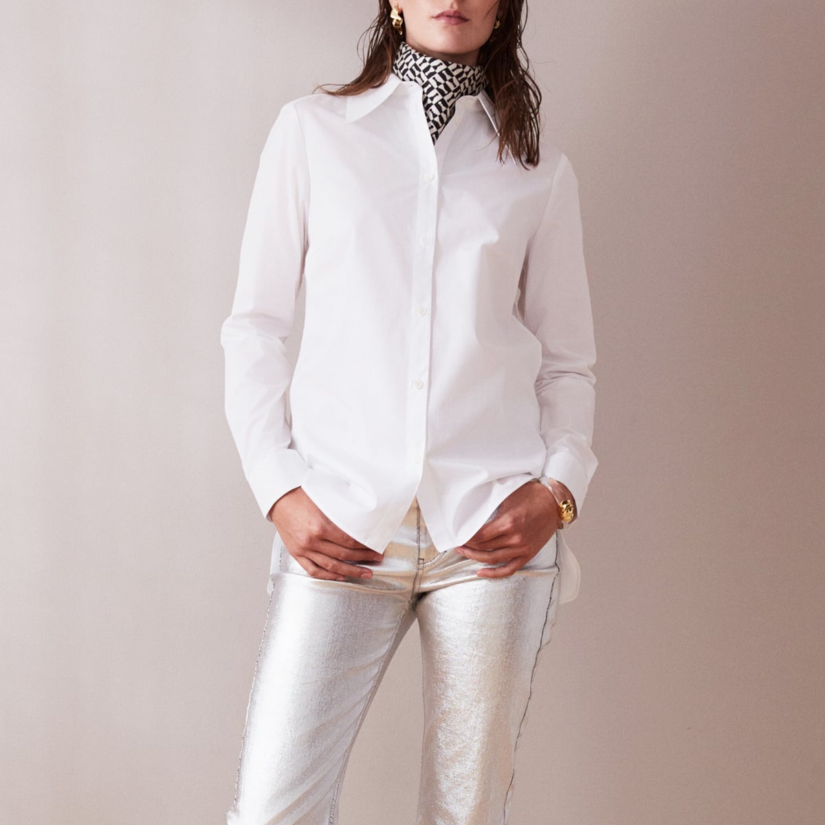 Essential shirt in White Poplin