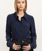 Essential shirt in navy blue silk