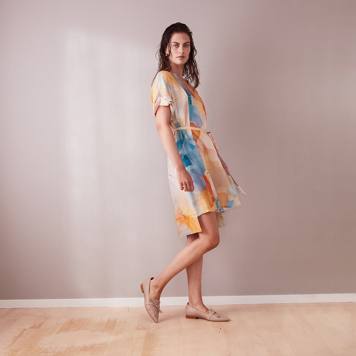 Relaxed Day Dress with Colourful Umbrella print
