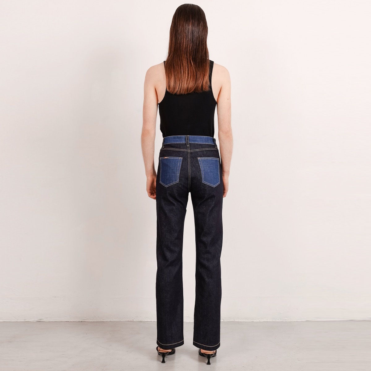 Long colour block jeans in 2 tones of blue,