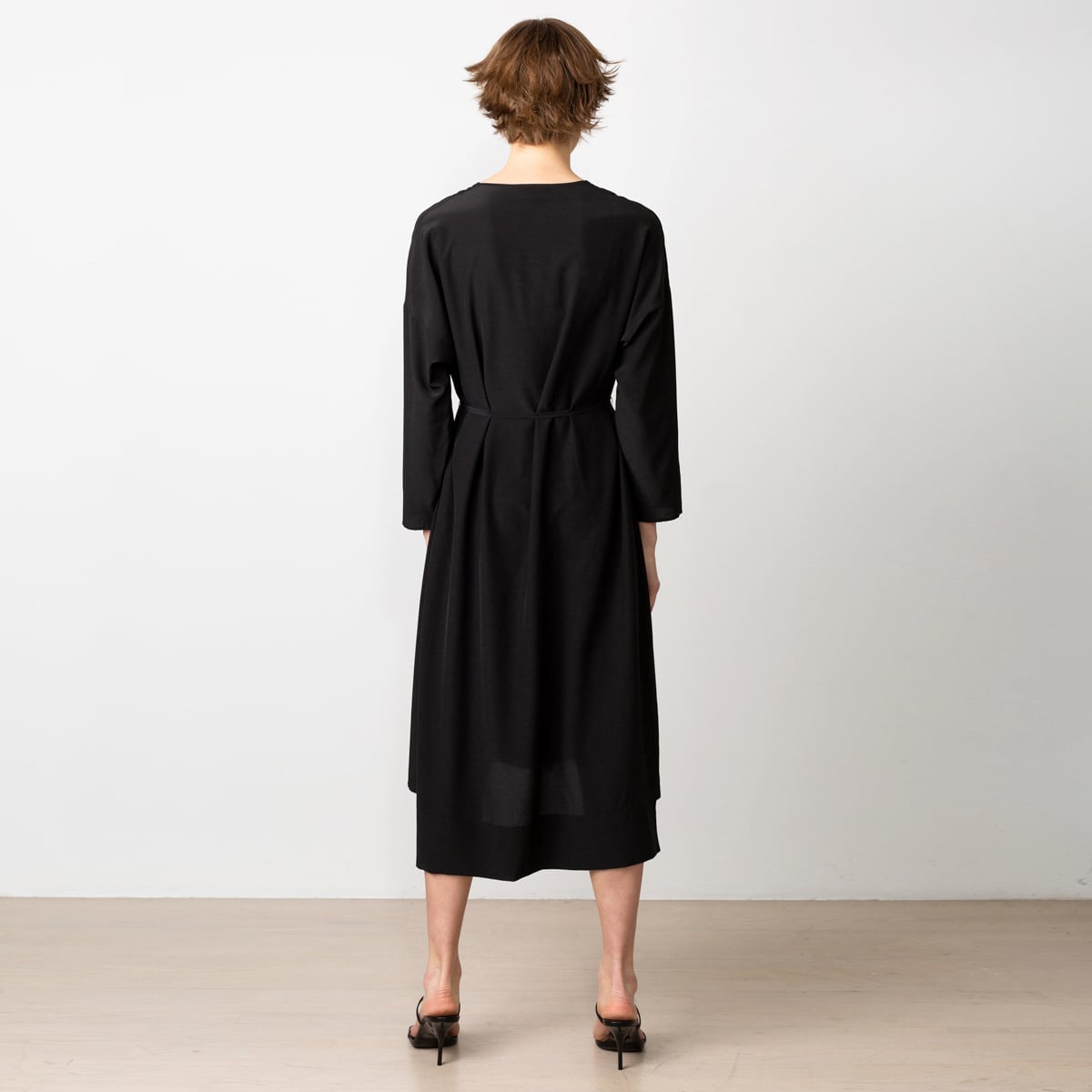 Long day silk dress in Black LS VN
