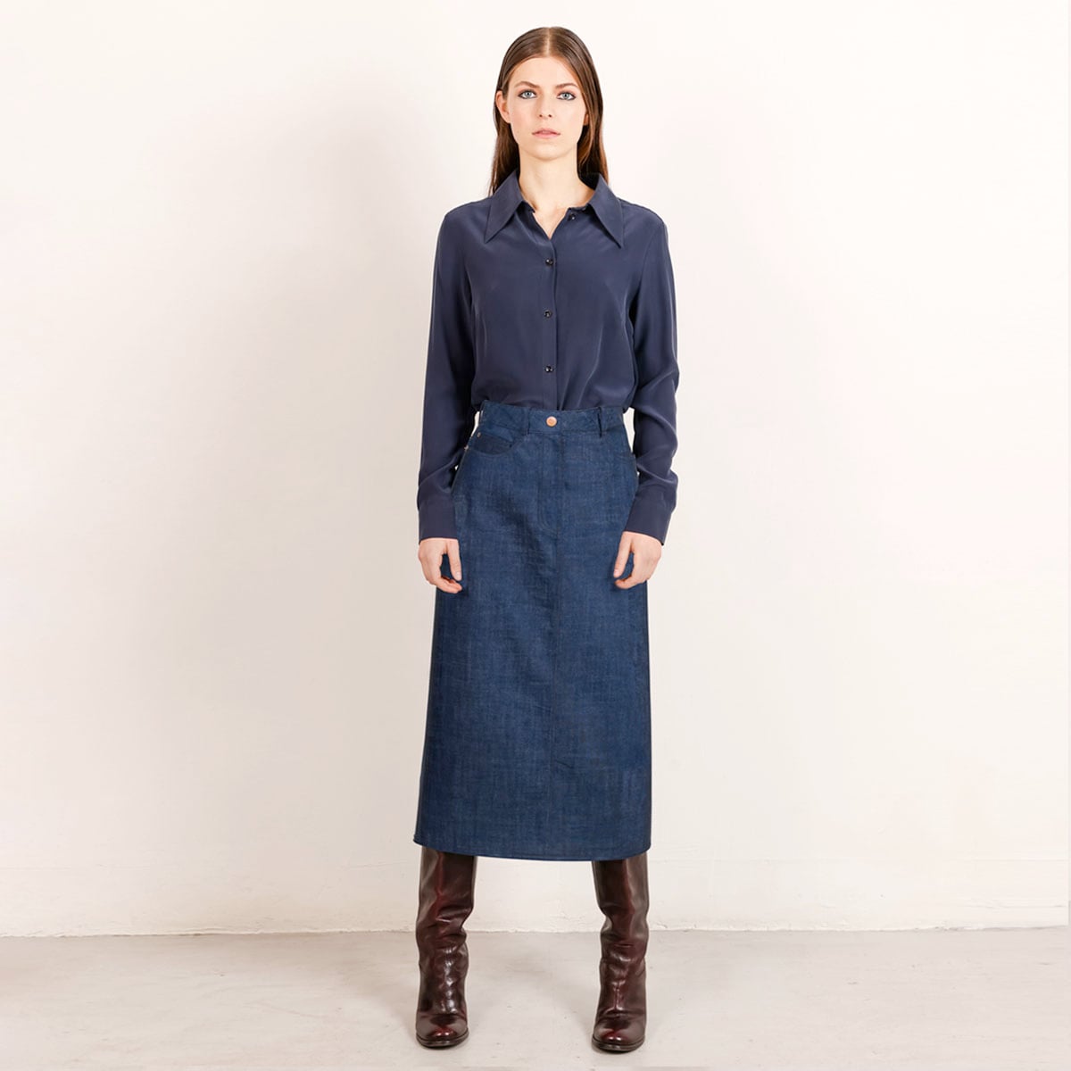 Mid blue midi denim skirt blue stitching