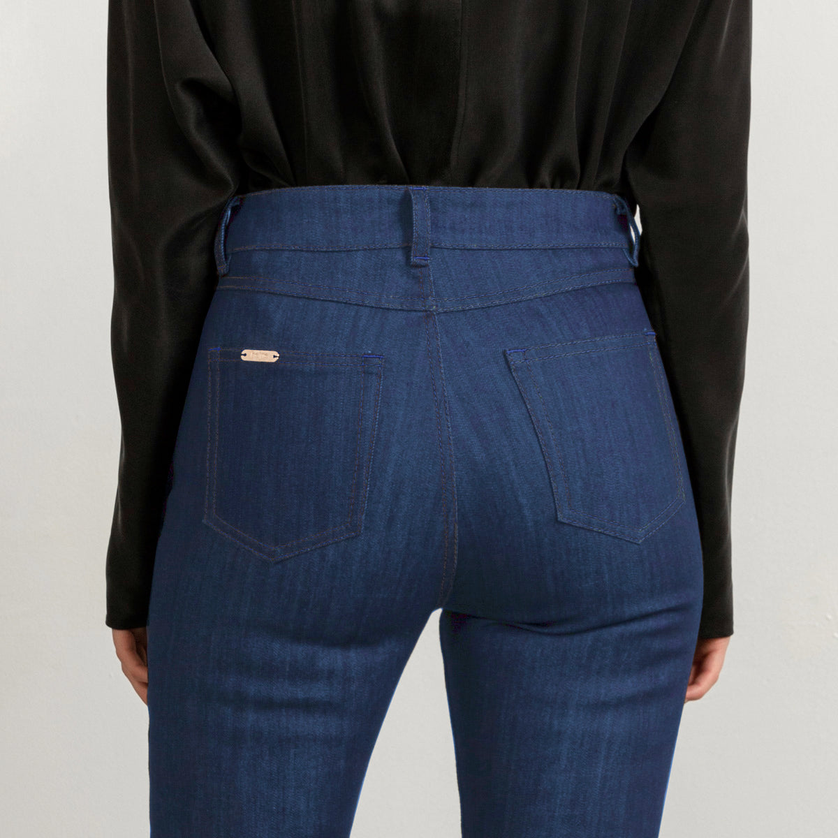 Long mid blue straight leg denim matching stitch