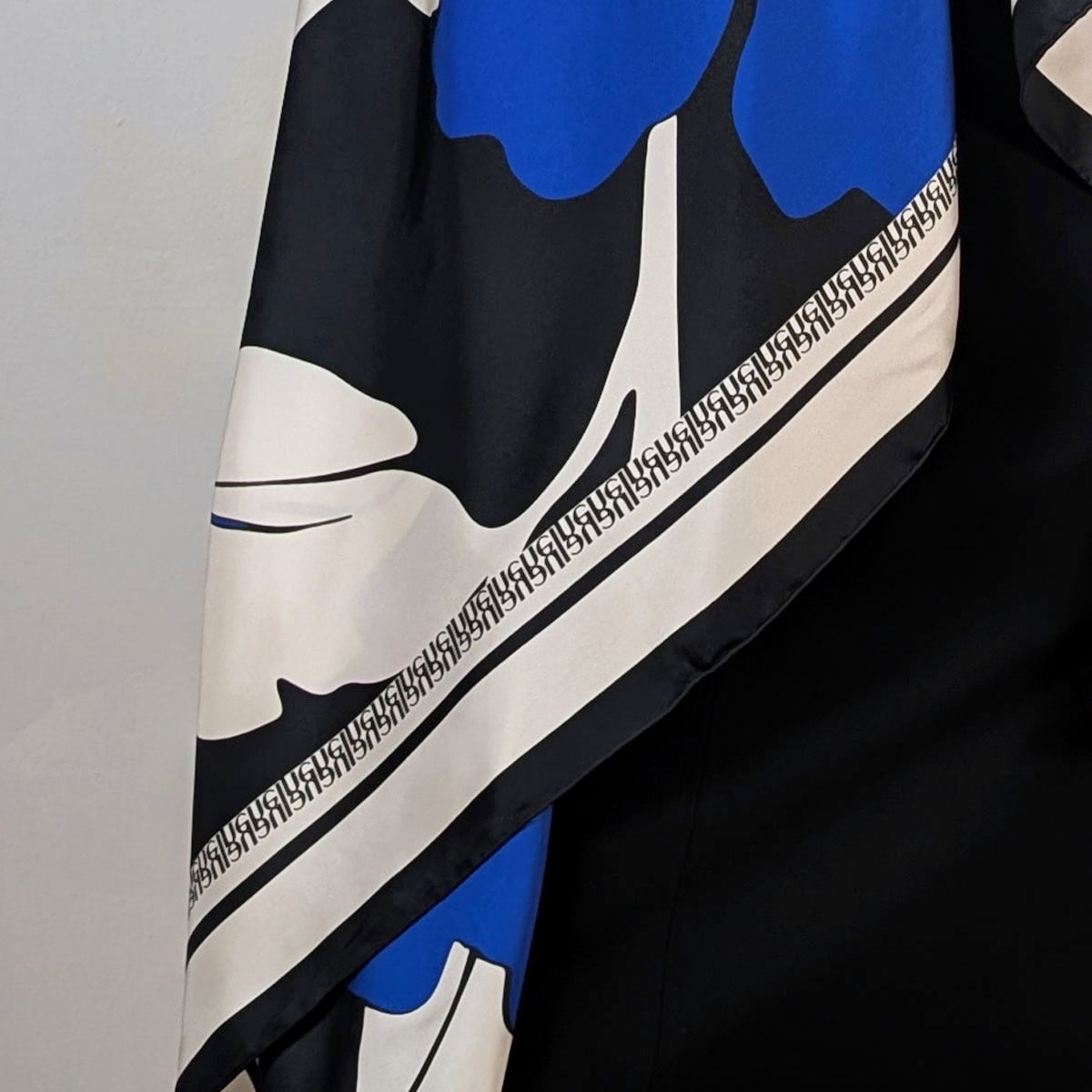 Large silk scarf Blue Flower