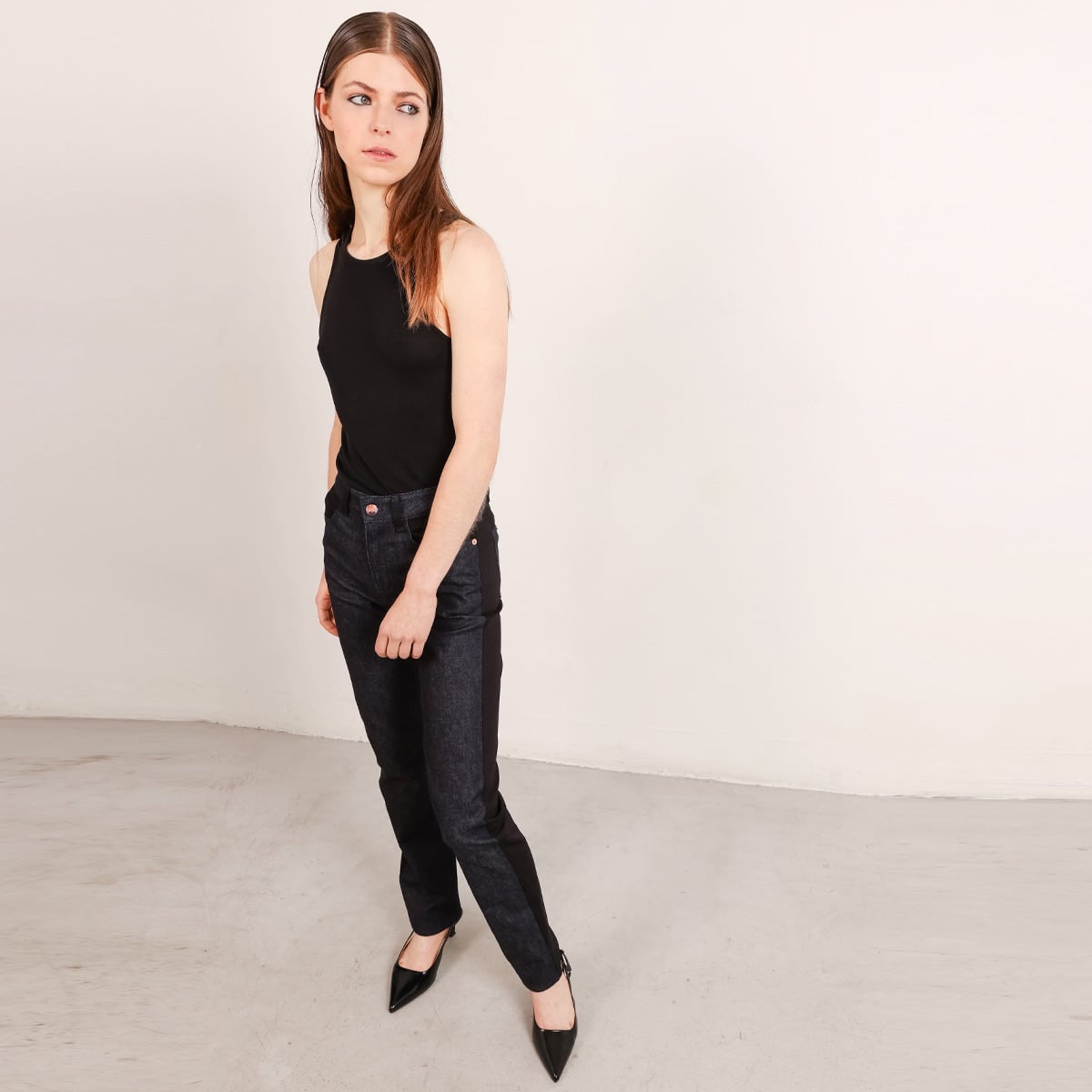 Straight leg colour block jeans in dark blue and black