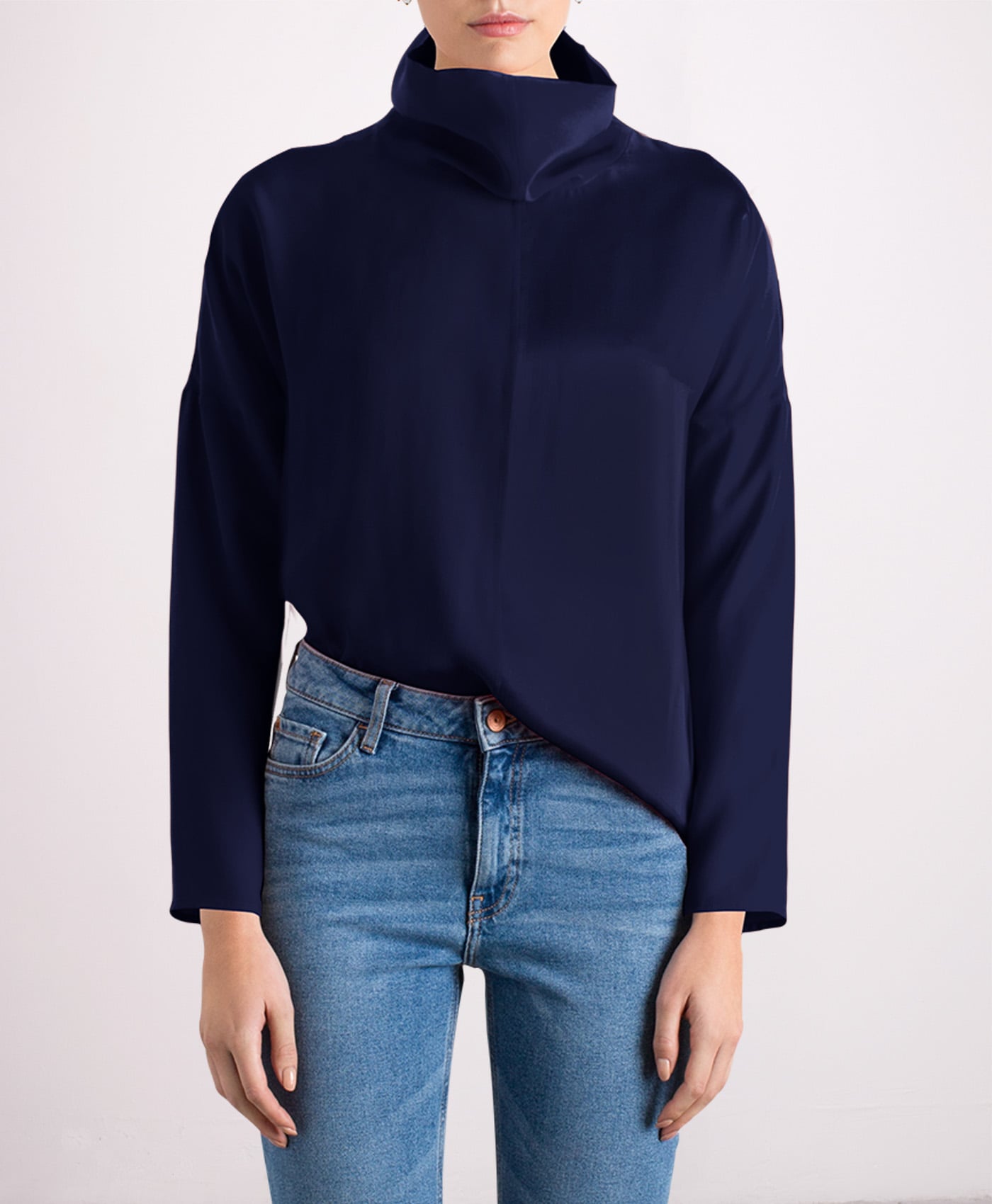 Silk top in navy blue