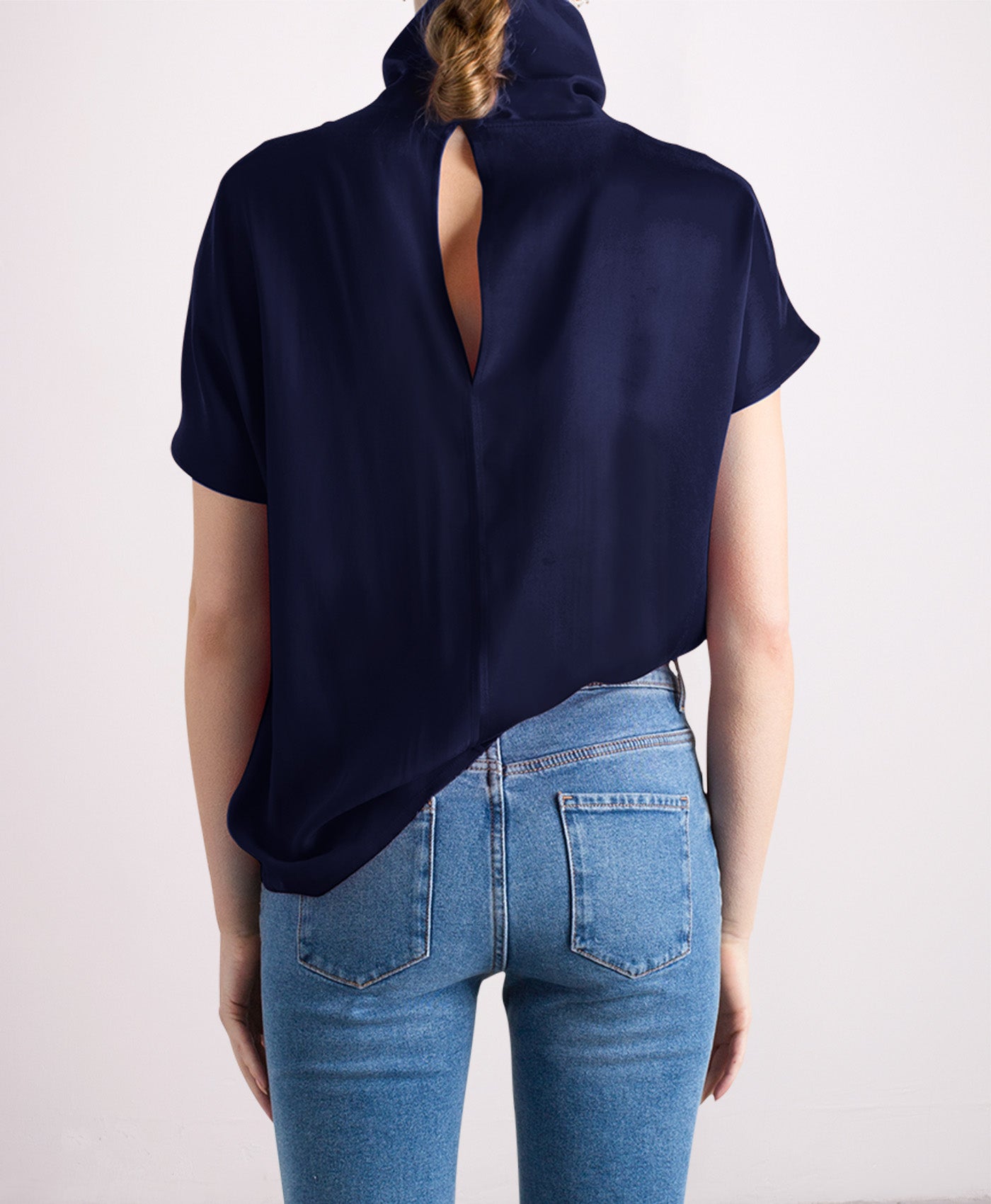 Revolution silk top in Navy blue SS CN