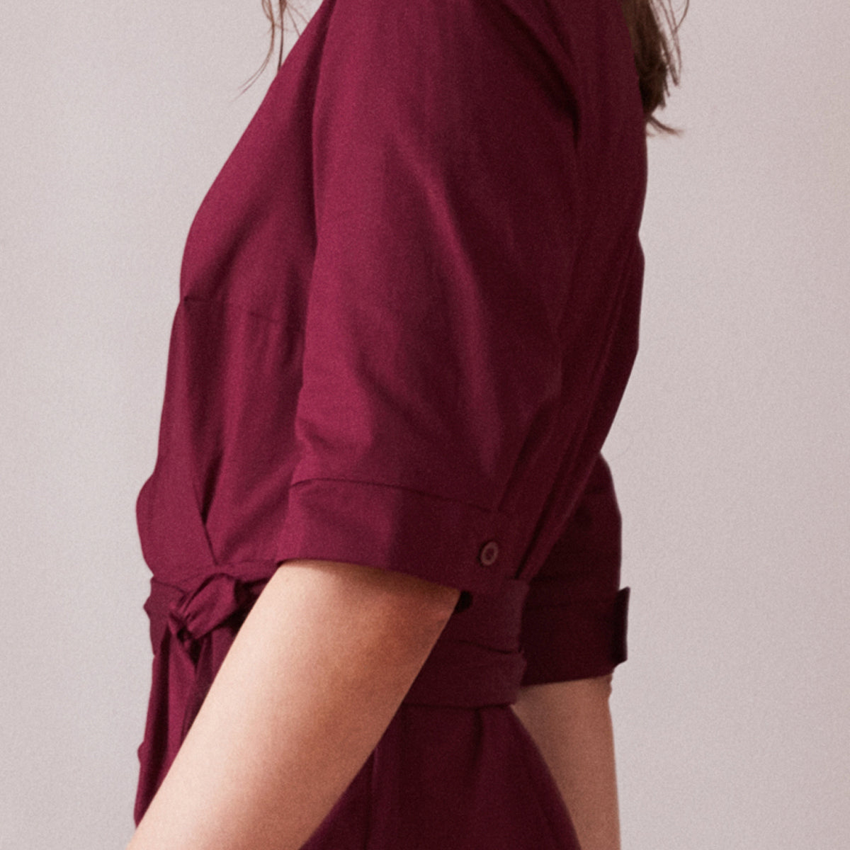 Knee Length Wine Red Wrap Dress with short sleeves Studio Heijne Knee Length Wine Red Wrap Dress with short sleeves Studio Heijne