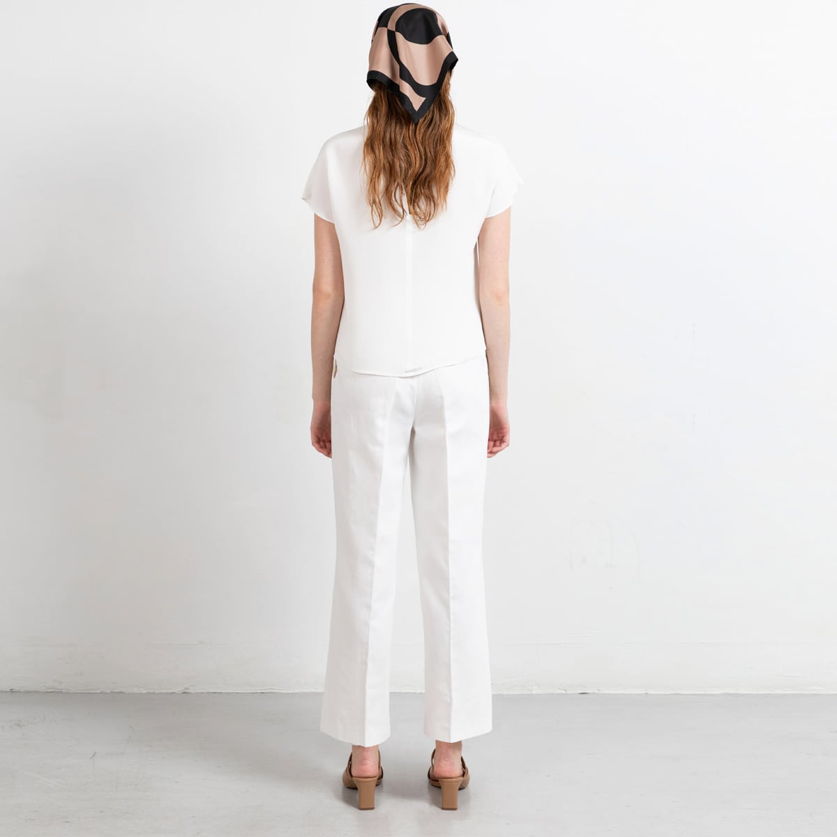 Linen mix cropped wide pants Swipe