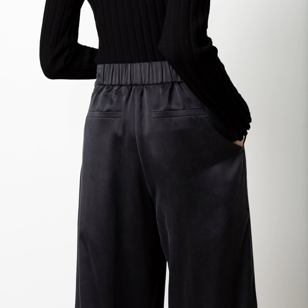 Cropped Freedom silk trousers