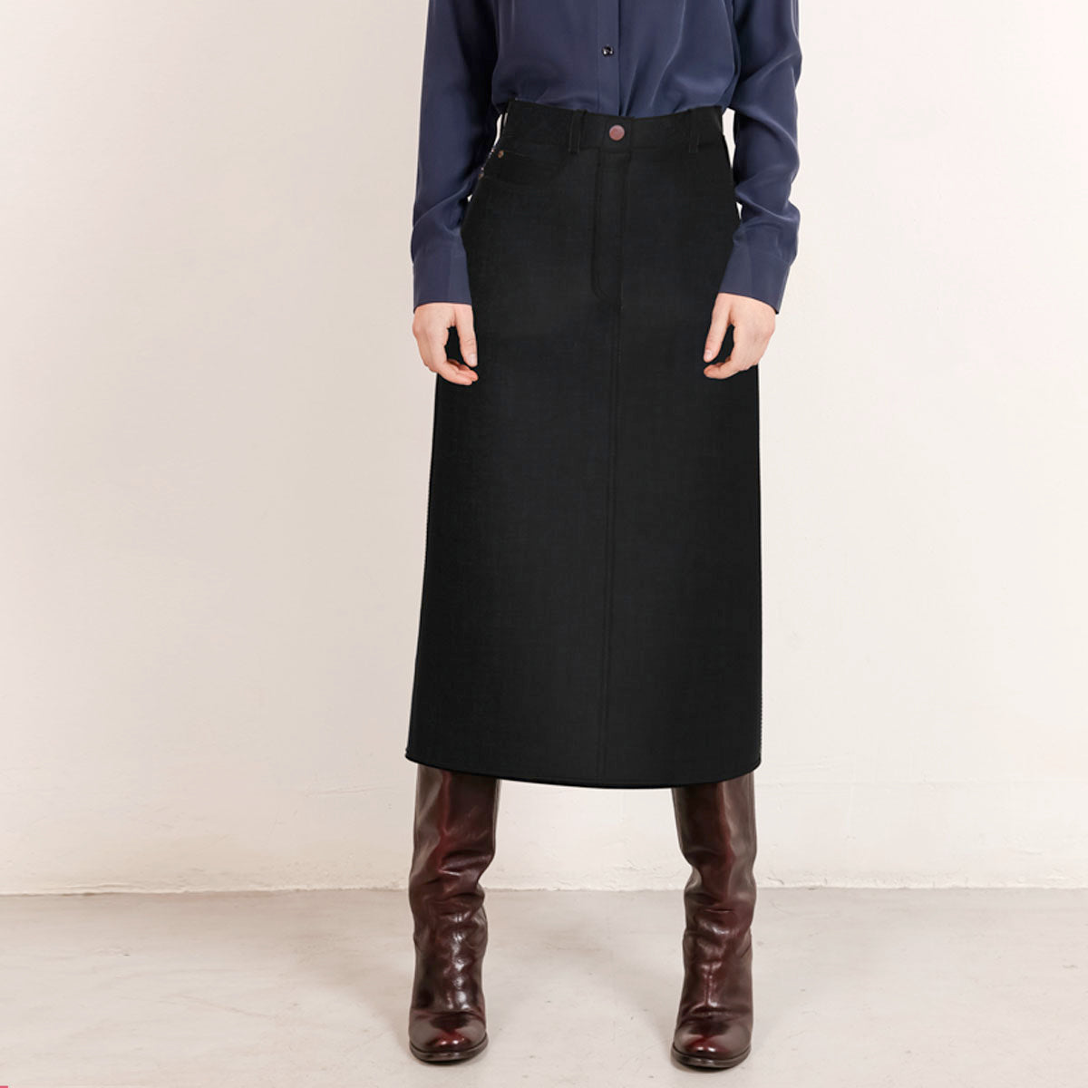 Custom-fit black midi denim skirt