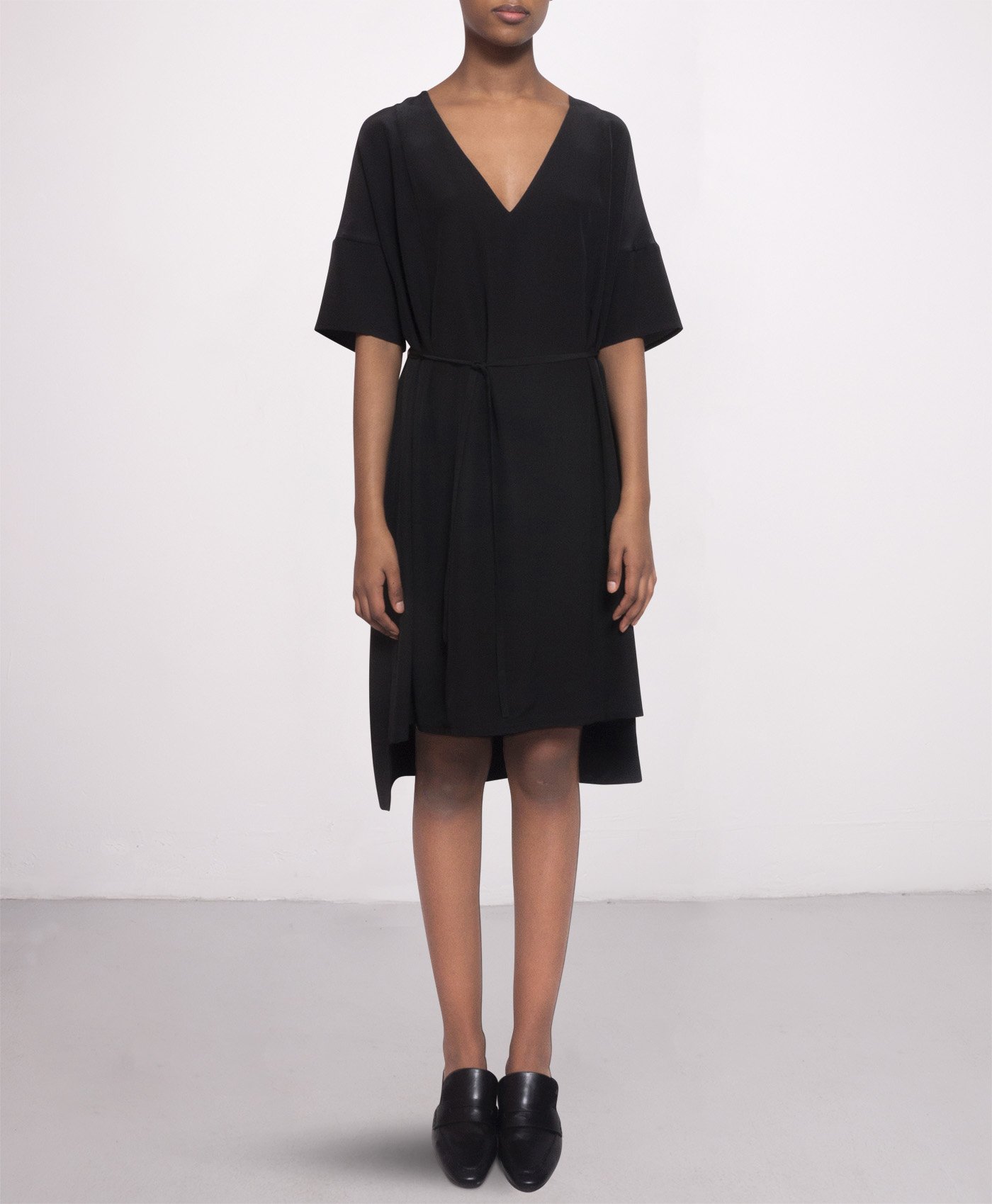 Knee-length day silk dress in Black SS VN - Studio Heijne