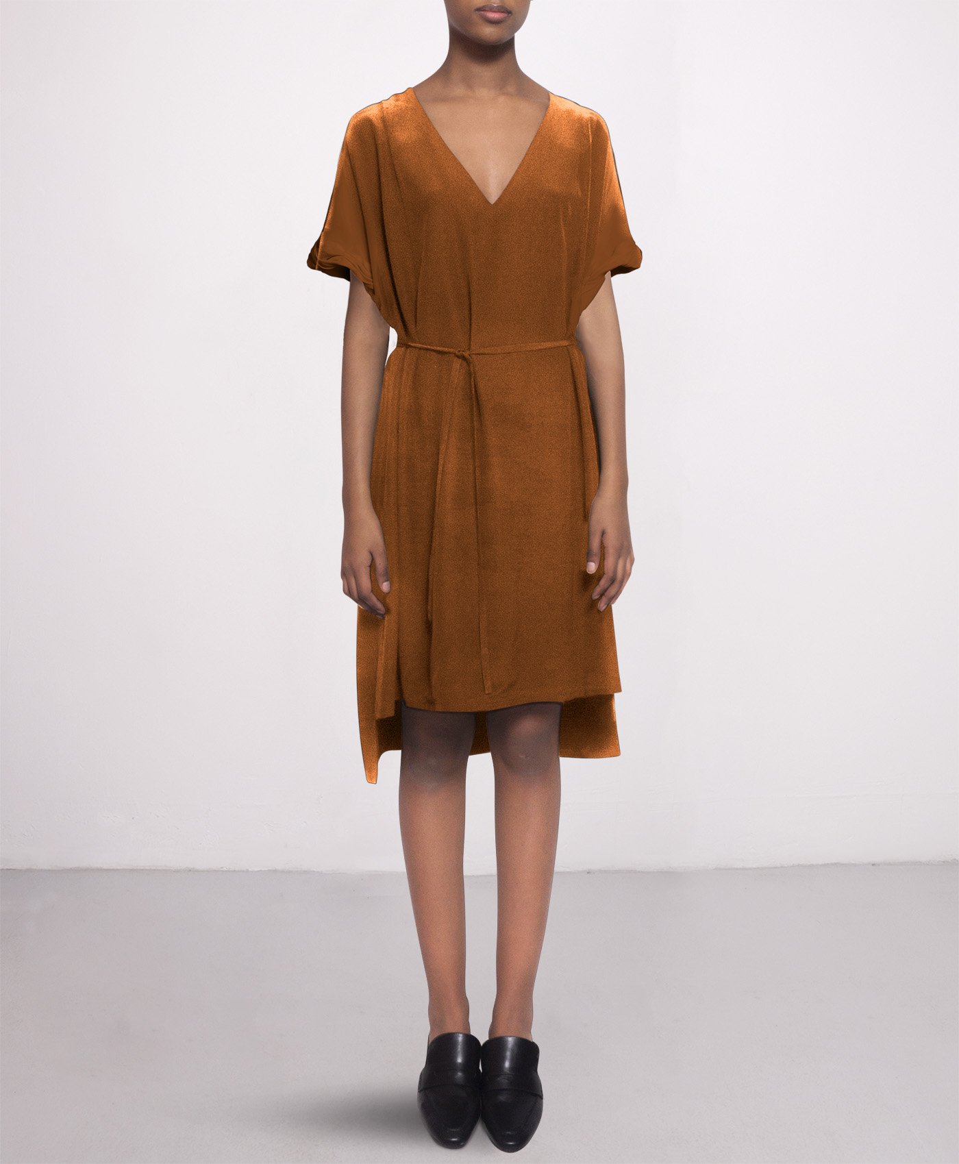 Knee-length day silk dress in Cashew Cognac SL VN - Studio Heijne