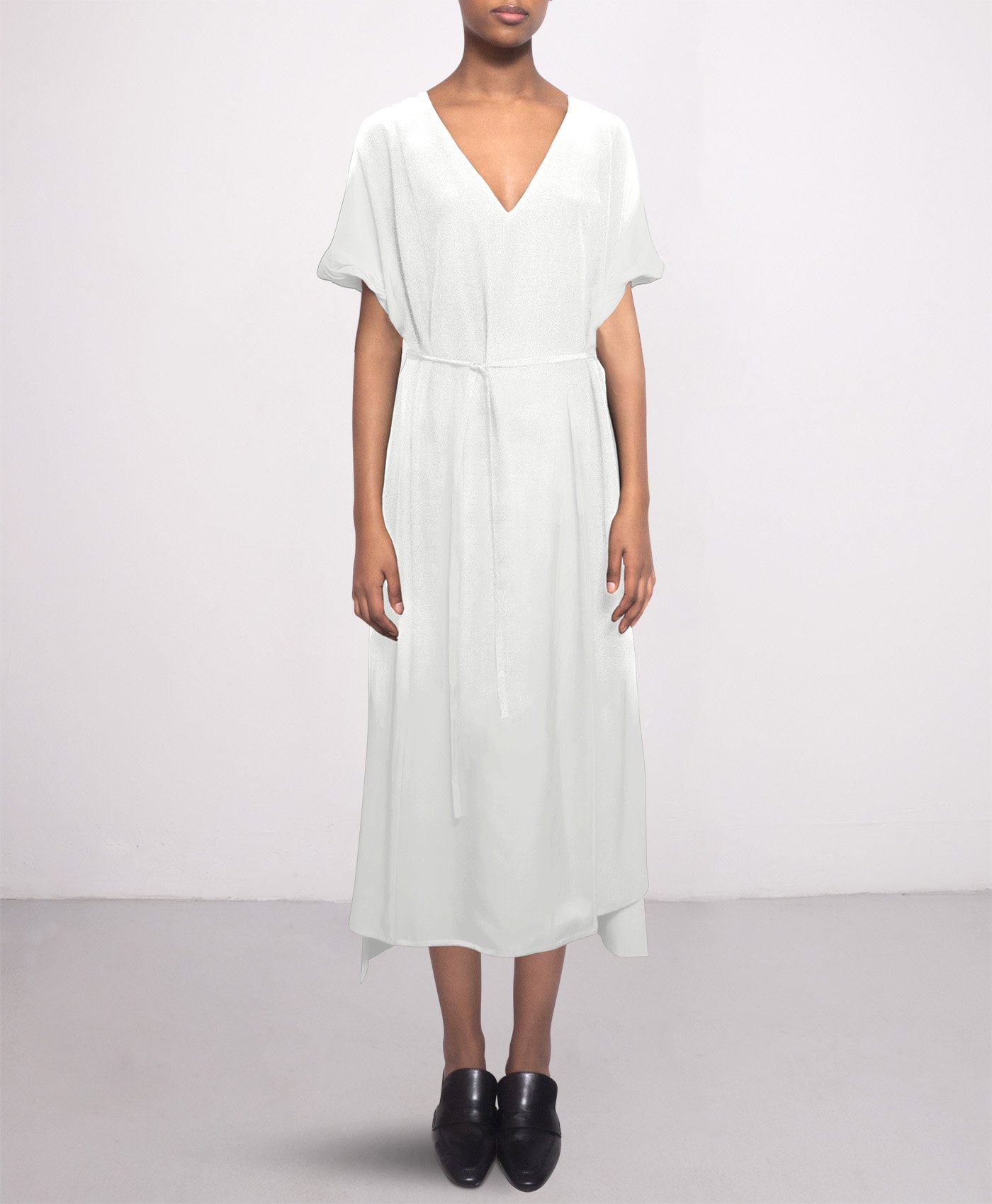 Long day silk dress in Off white SL VN - Studio Heijne