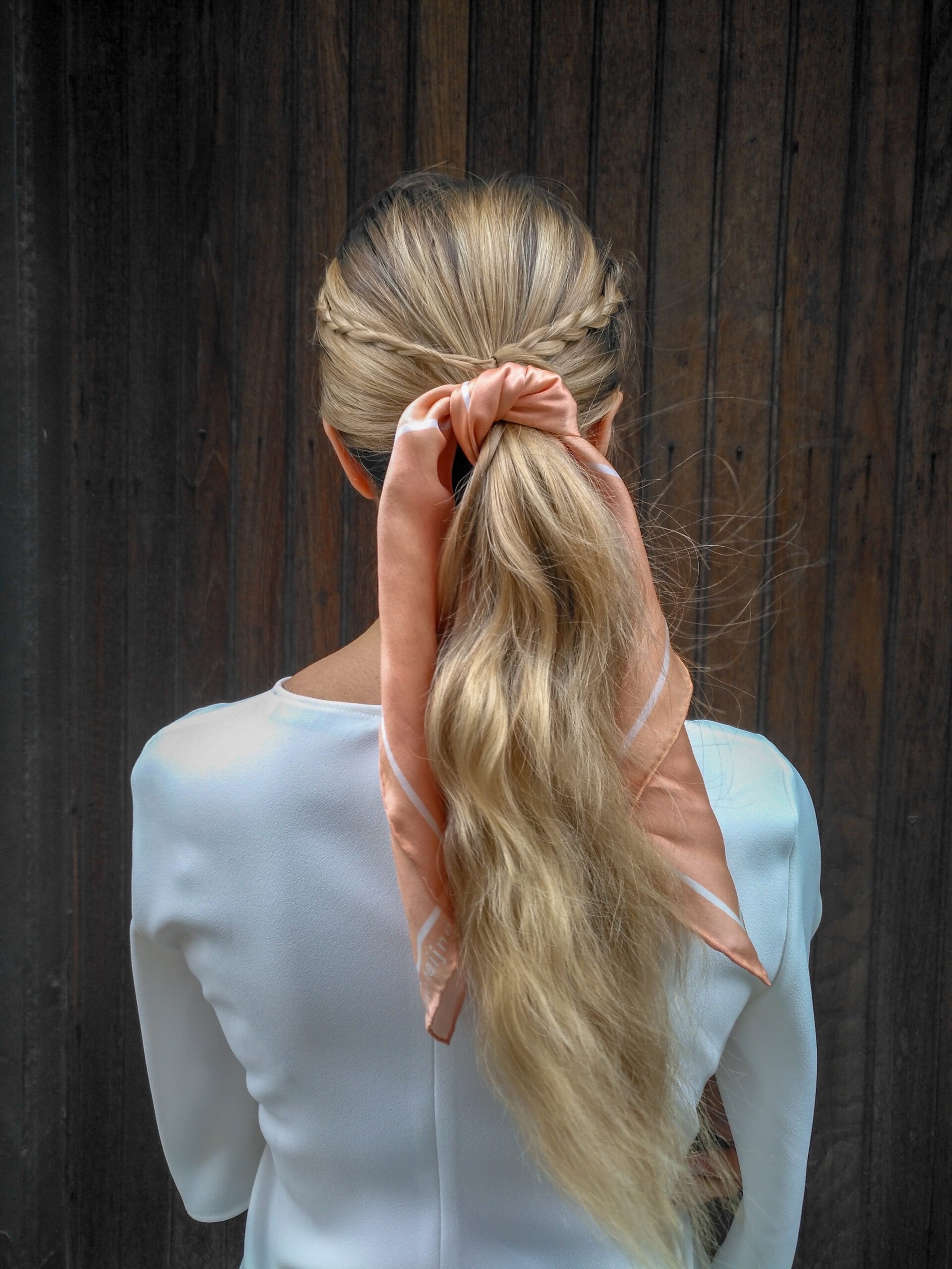 Knot your average half ponytail hairstyle tutorial - Hair Romance