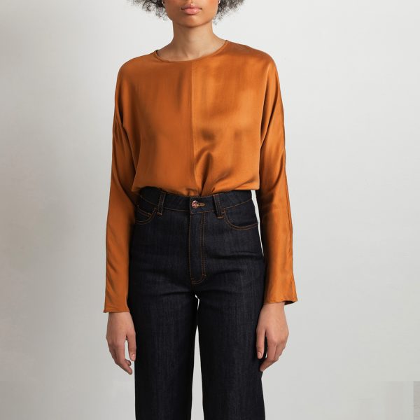 Custom-fit silk top