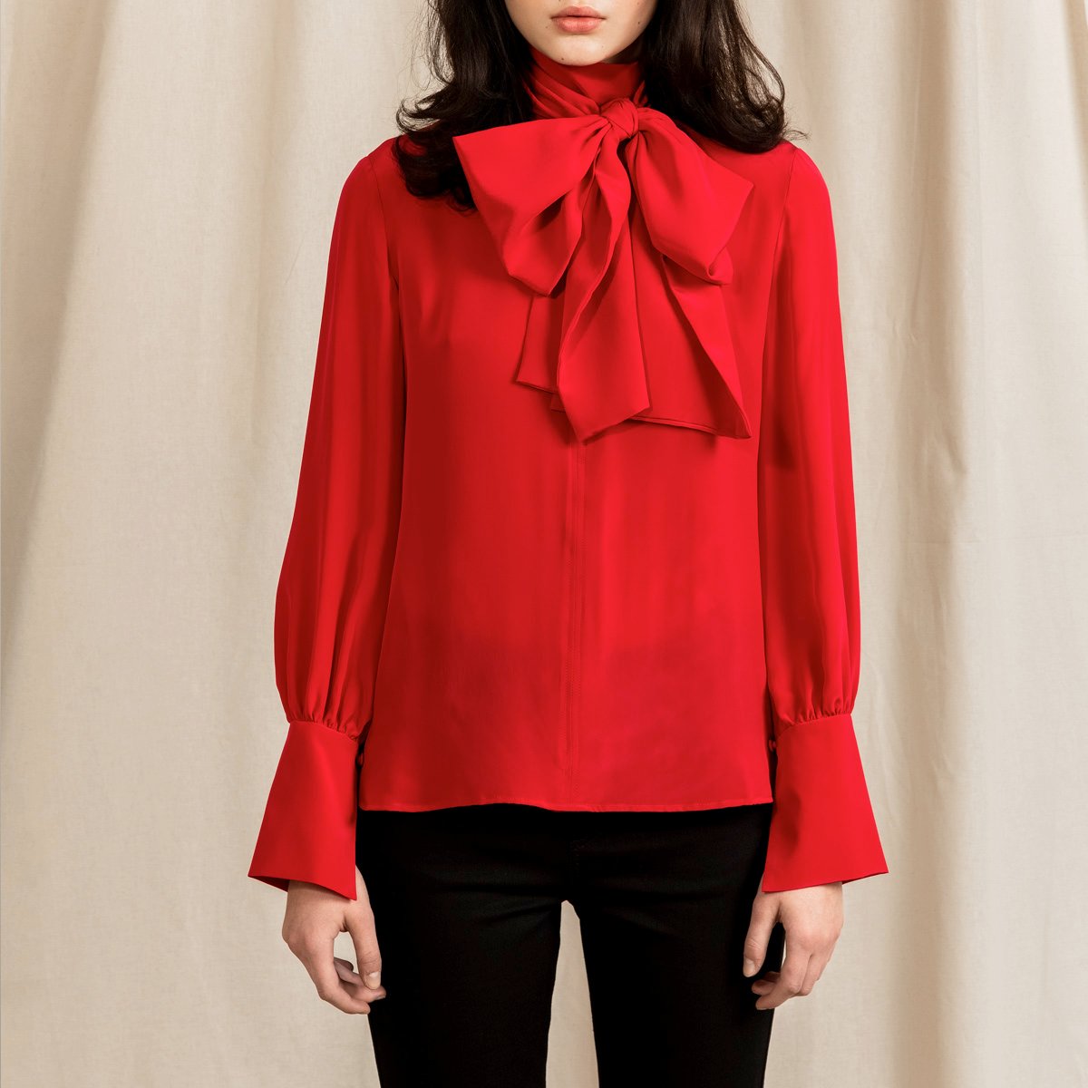 Bow sales tie blouse